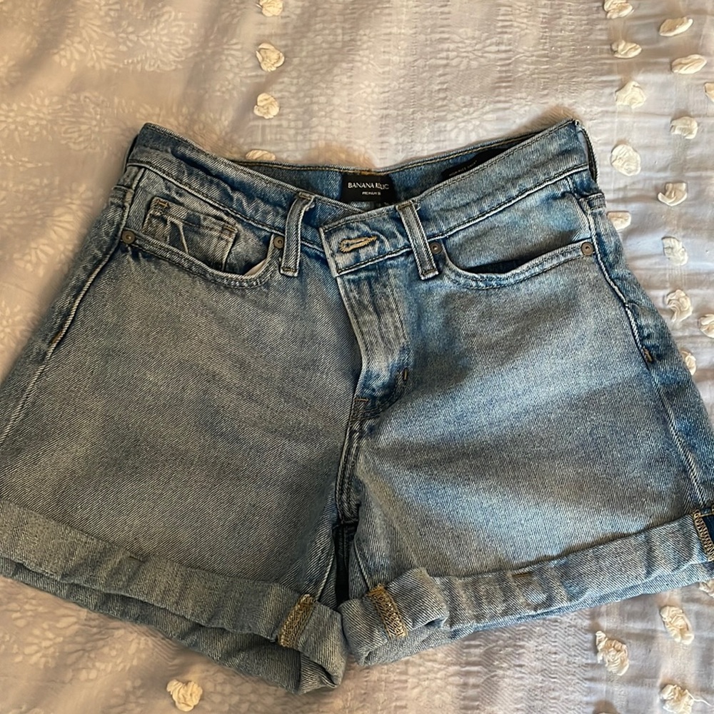 Banana Republic High-Rise Short